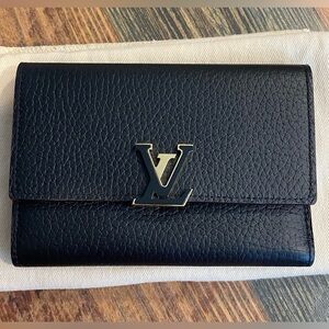 Louis Vuitton Capucines Wallet